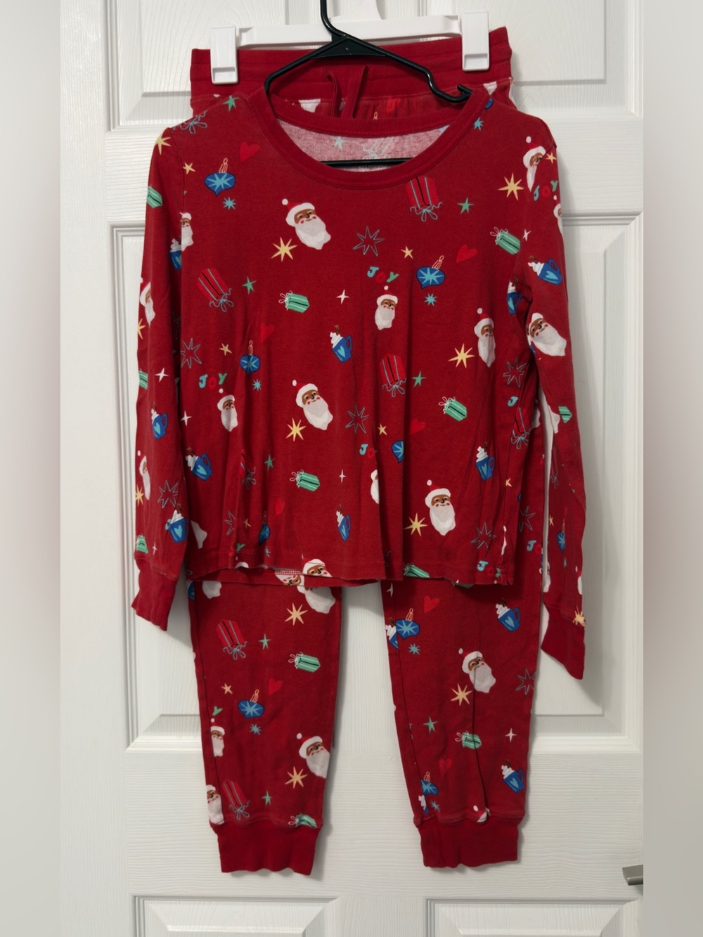 Wondershop Red Santa & Gift Kids Pajama Set